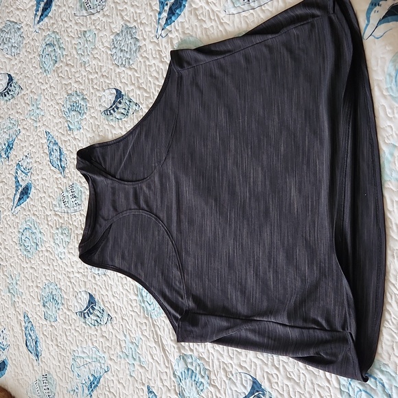 Adidas racerback tank size XL - Picture 2 of 4